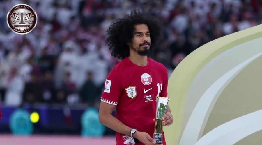 أكرم عفيف مع المنتخب القطري: التحليل التكتيكي والأدوار الميدانية الارتباط التكتيكي مع ثنائي الهجوم والوسط